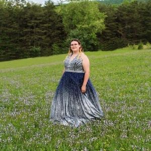 Prom gown